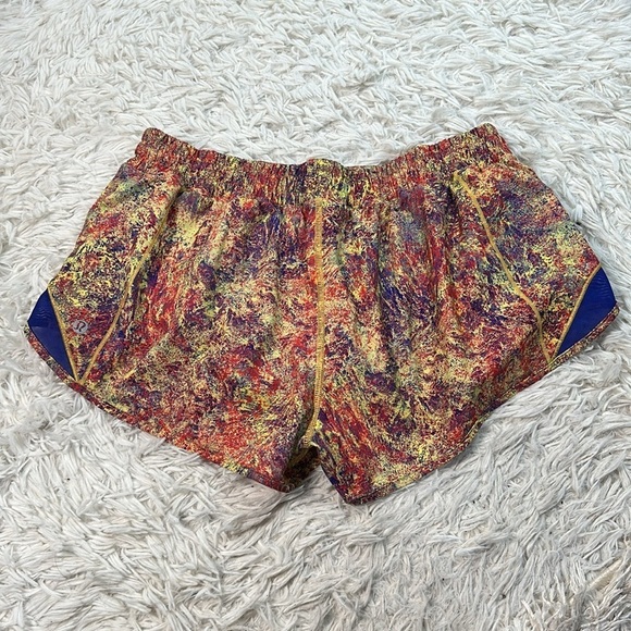 Lululemon Hotty Hot Shorts - Picture 5 of 6